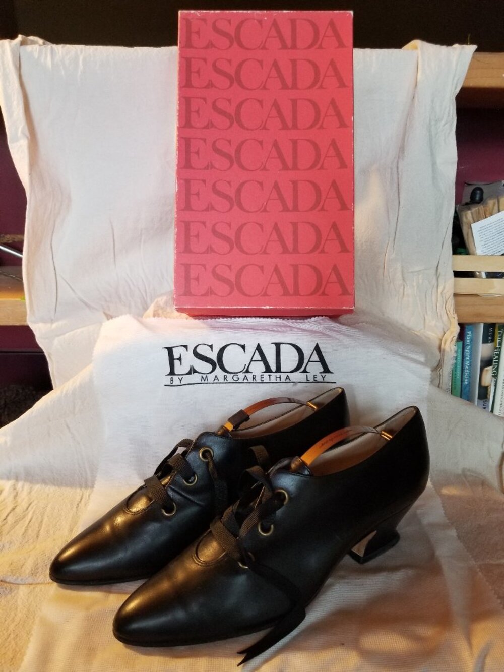 ESCADA Bleck leather Lace-up heels